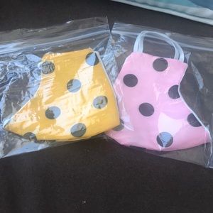 Fabric reusable face mask polka dot